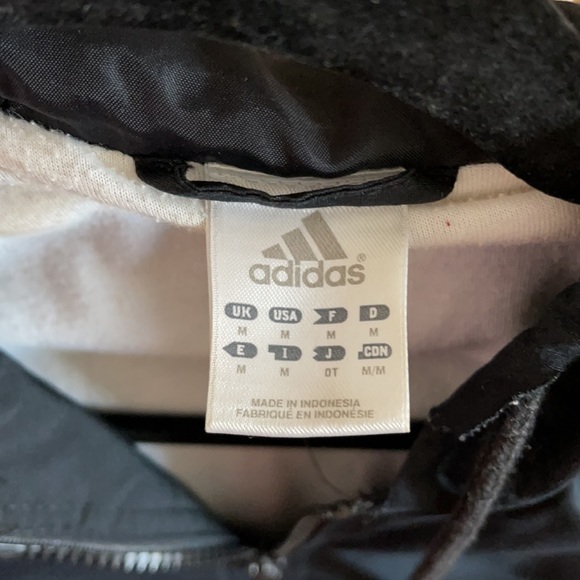 Vintage Adidas Hooded Zip Up Wind Breaker Jacket - Picture 4 of 6